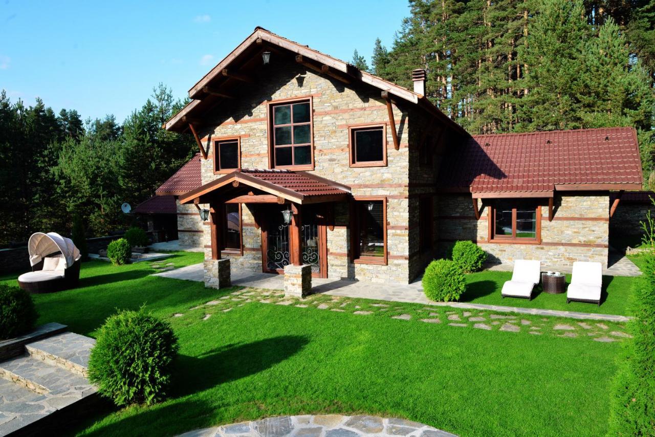 Moiata Kashta Villa